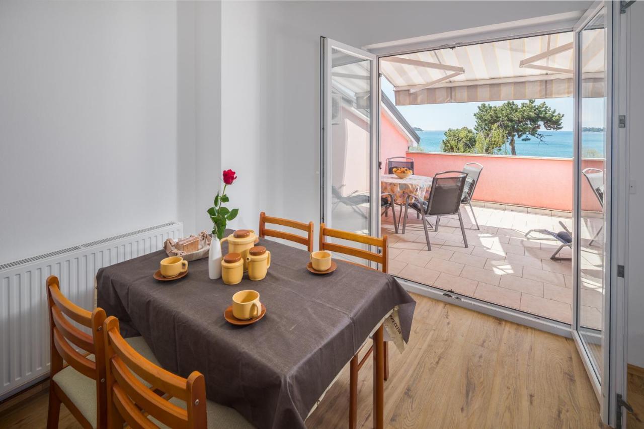 Ferienwohnung Sea Star with Stunning Sea View Poreč Exterior foto