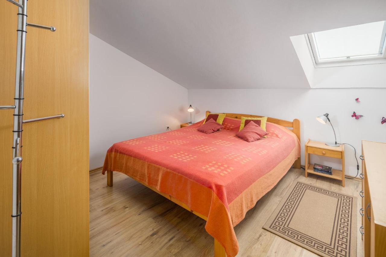 Ferienwohnung Sea Star with Stunning Sea View Poreč Exterior foto