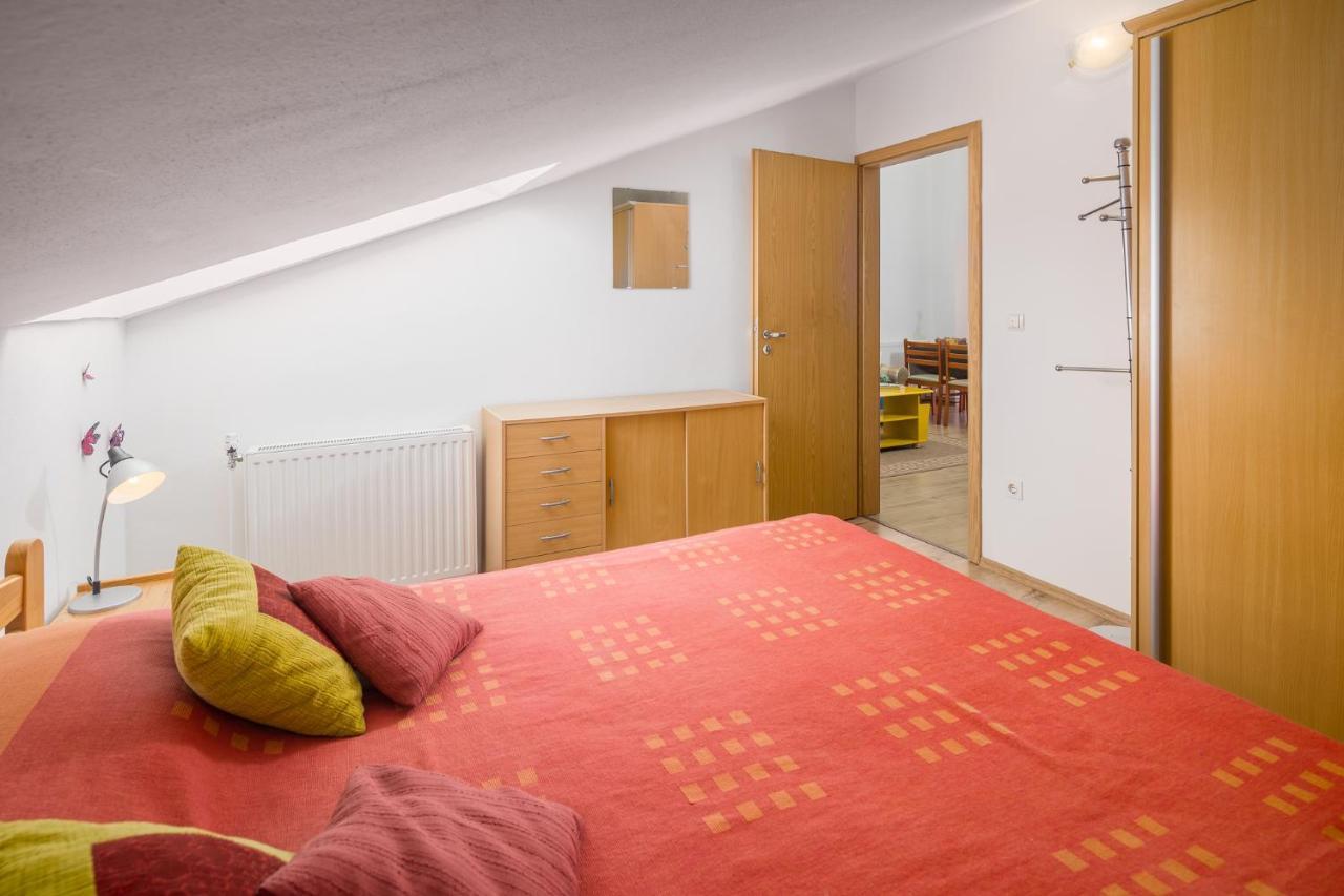 Ferienwohnung Sea Star with Stunning Sea View Poreč Exterior foto